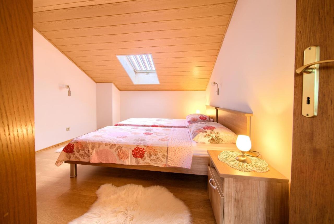 Apartment Mladen Крк Экстерьер фото