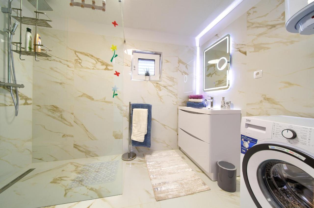 Apartment Mladen Крк Экстерьер фото