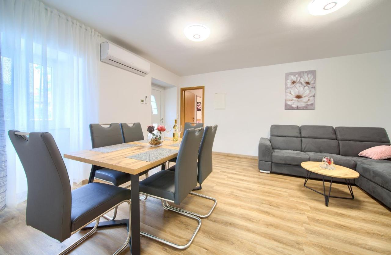 Apartment Mladen Крк Экстерьер фото