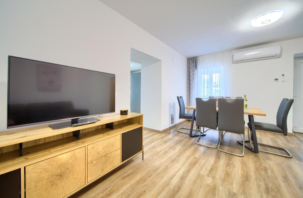 Apartment Mladen Крк Экстерьер фото